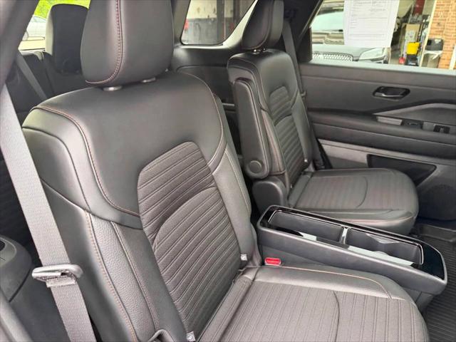 2025 Nissan Pathfinder Rock Creek 4WD