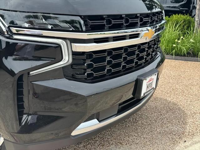 2022 Chevrolet Suburban 2WD LS