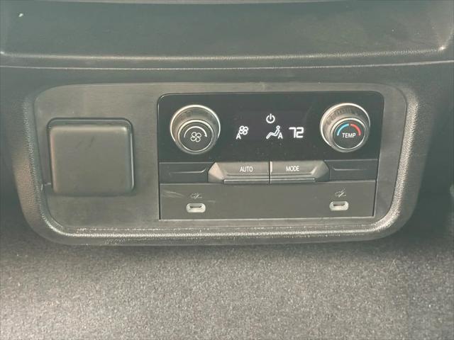 2022 Chevrolet Suburban 2WD LS