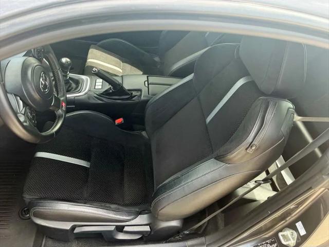2024 Toyota GR86 Premium