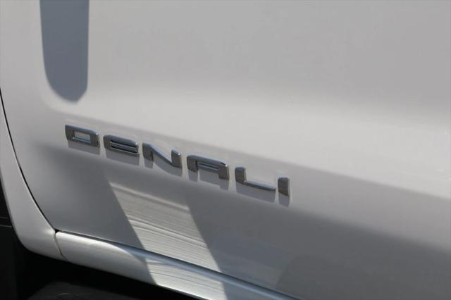2022 GMC Sierra 1500 4WD Crew Cab Short Box Denali