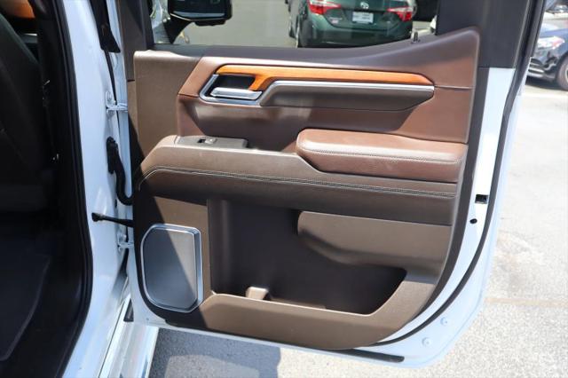 2022 GMC Sierra 1500 4WD Crew Cab Short Box Denali