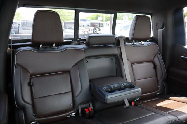 2022 GMC Sierra 1500 4WD Crew Cab Short Box Denali