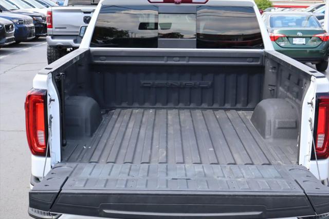 2022 GMC Sierra 1500 4WD Crew Cab Short Box Denali