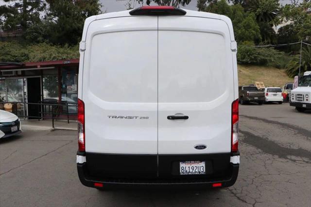 2023 Ford Transit Cargo Van Medium Roof w/LWB