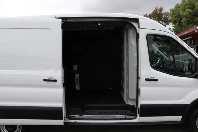 2023 Ford Transit Cargo Van Medium Roof w/LWB