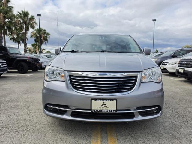 2015 Chrysler Town & Country Touring