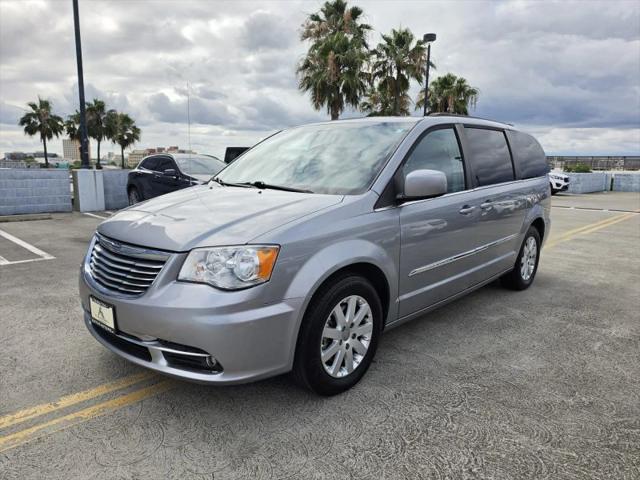 2015 Chrysler Town & Country Touring