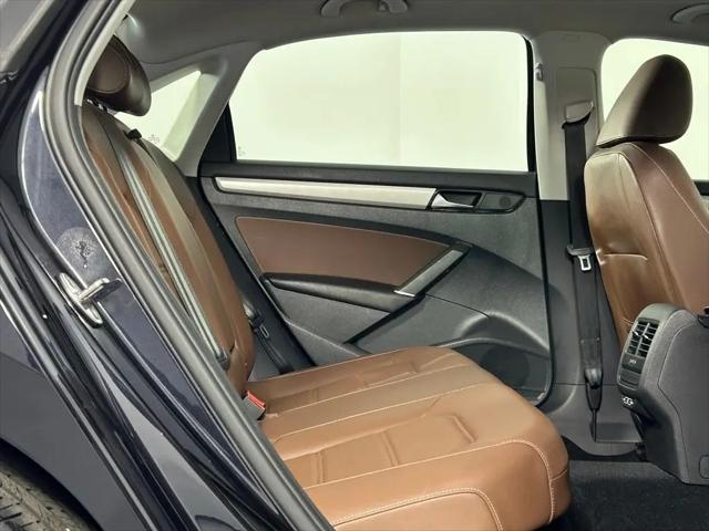 2022 Volkswagen Passat 2.0T SE