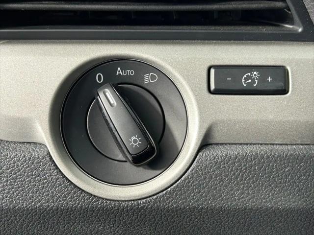 2022 Volkswagen Passat 2.0T SE