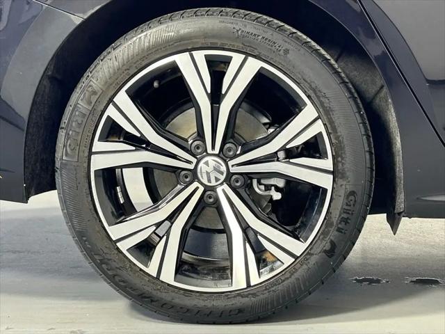2022 Volkswagen Passat 2.0T SE