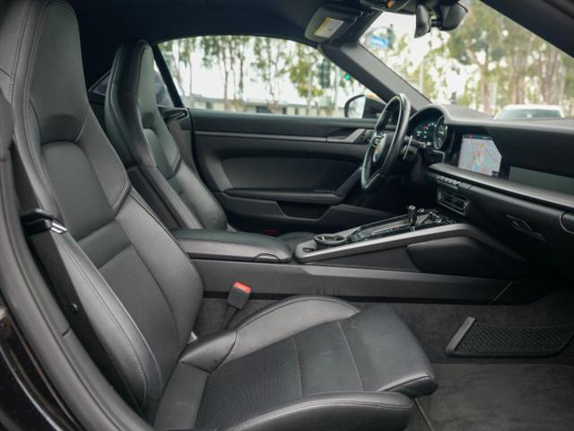 2021 Porsche 911 Carrera Cabriolet