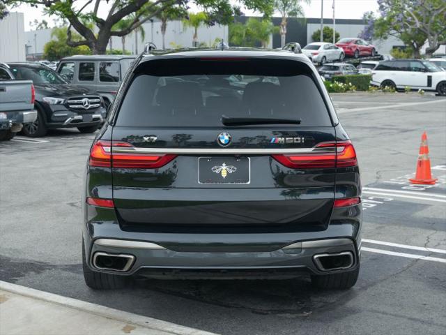 2022 BMW X7 M50i