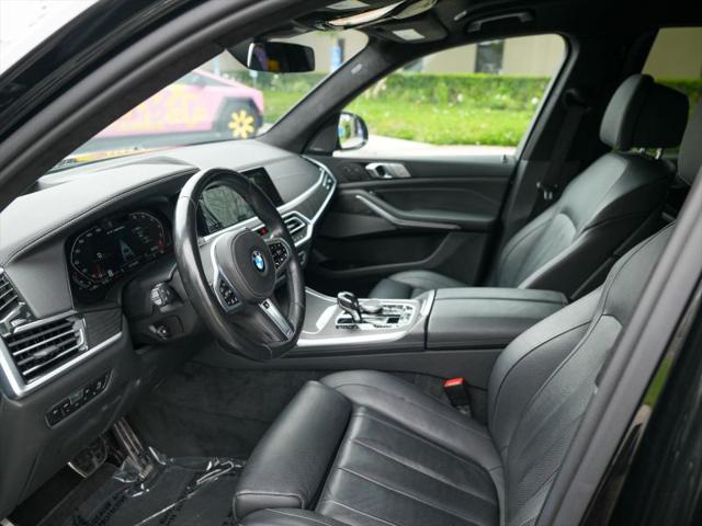 2022 BMW X7 M50i