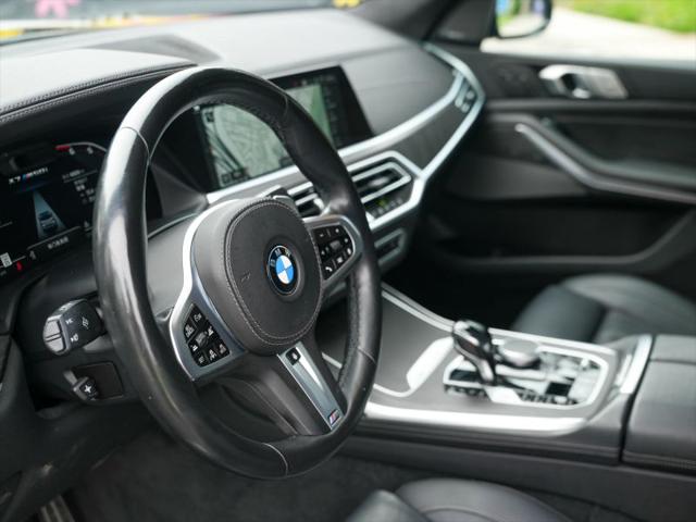2022 BMW X7 M50i