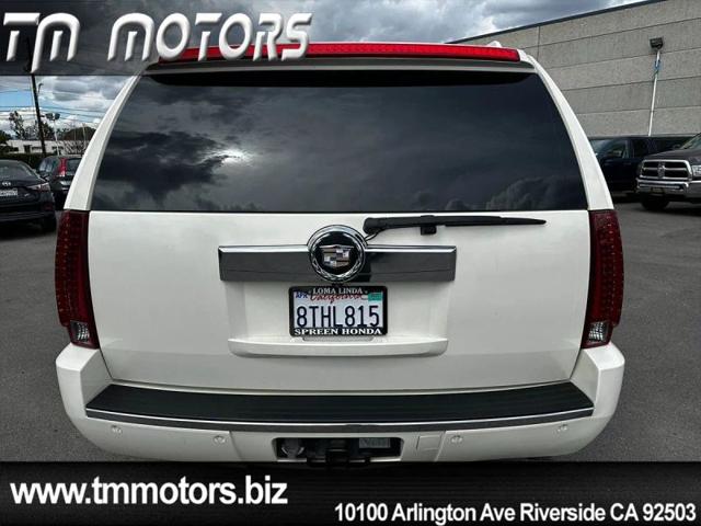2007 Cadillac Escalade Standard
