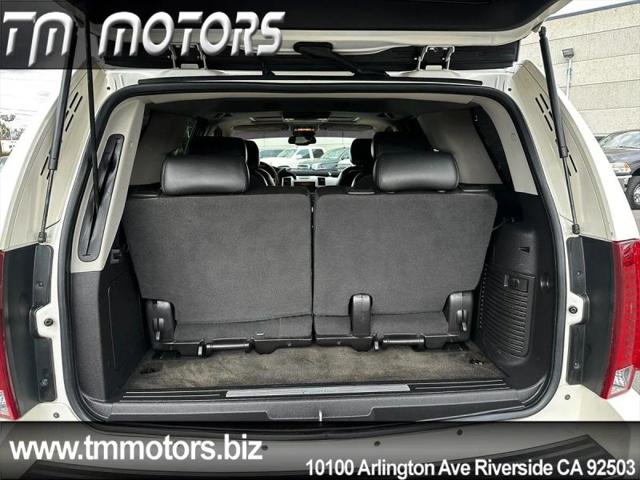 2007 Cadillac Escalade Standard