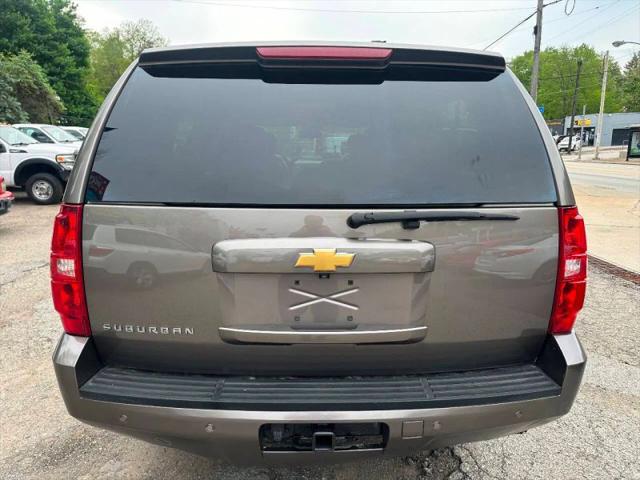 2014 Chevrolet Suburban LT