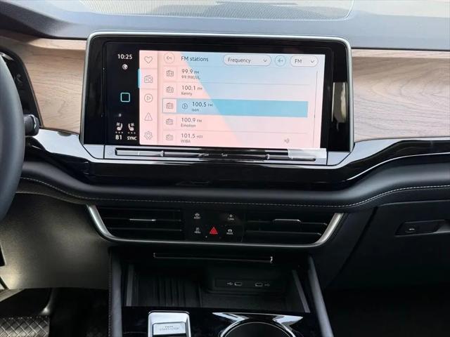 2026 Volkswagen Atlas SE with Technology