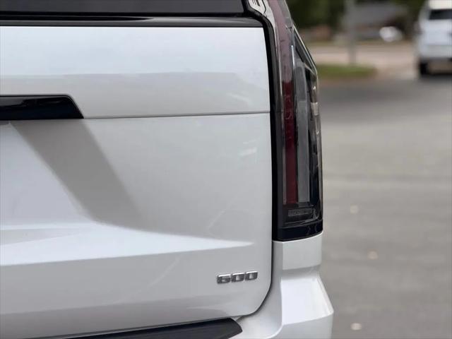 2025 Cadillac Escalade Sport