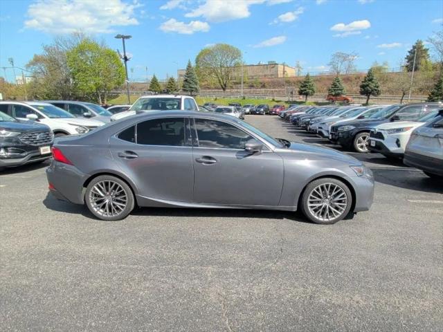 2019 Lexus IS 300 300