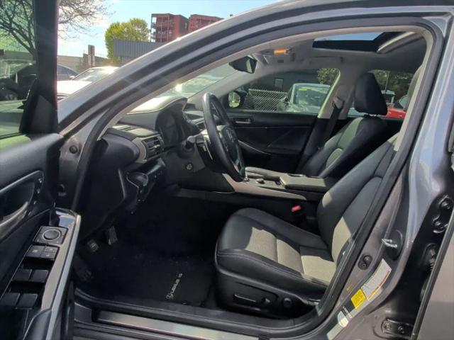 2019 Lexus IS 300 300