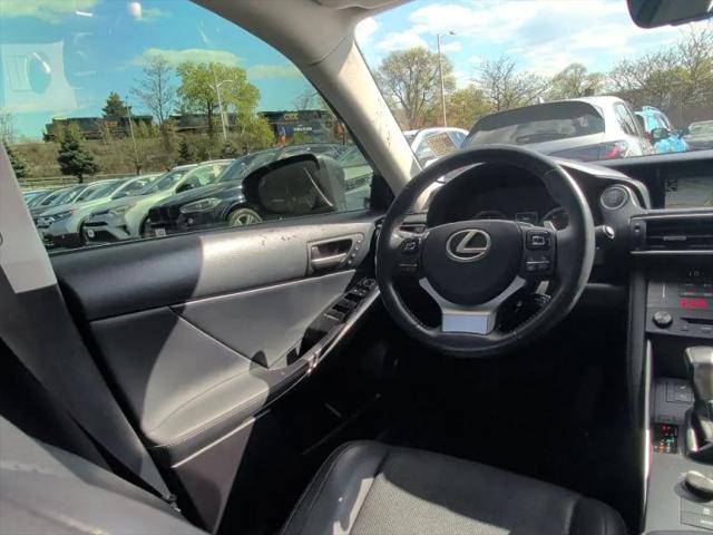 2019 Lexus IS 300 300