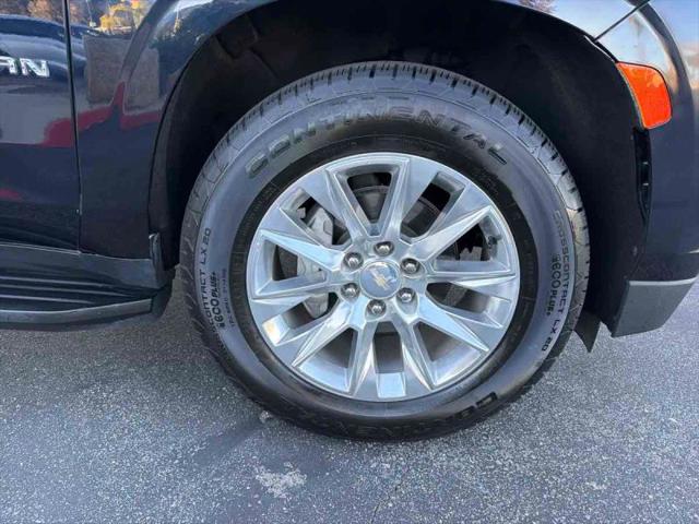 2023 Chevrolet Suburban 2WD Premier