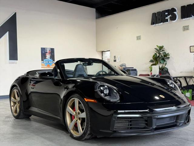 2020 Porsche 911 Carrera 4S Cabriolet
