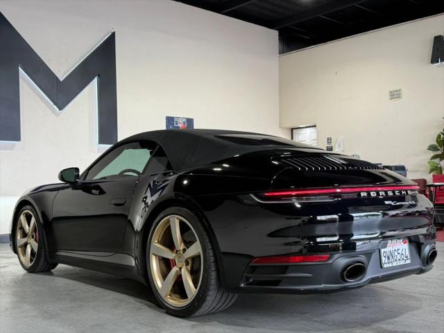 2020 Porsche 911 Carrera 4S Cabriolet