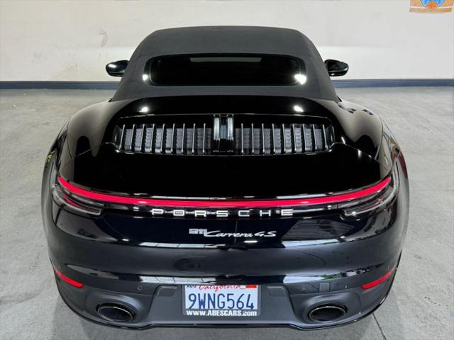 2020 Porsche 911 Carrera 4S Cabriolet