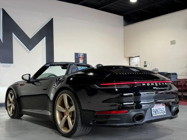 2020 Porsche 911 Carrera 4S Cabriolet