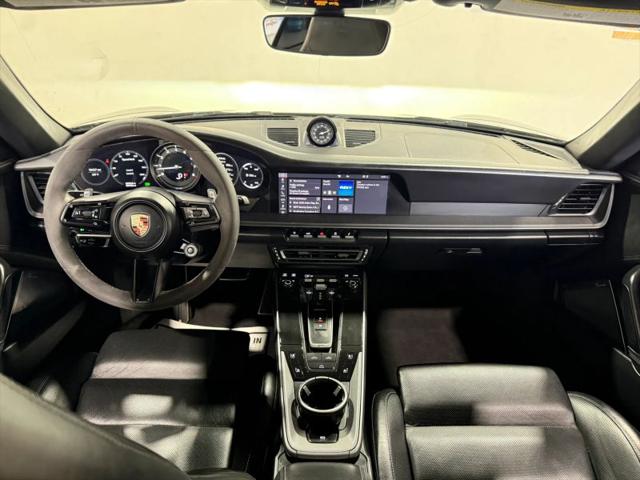 2020 Porsche 911 Carrera 4S Cabriolet