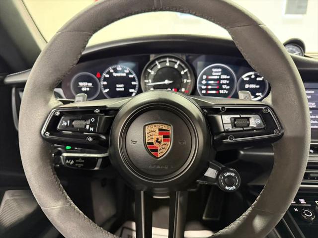 2020 Porsche 911 Carrera 4S Cabriolet