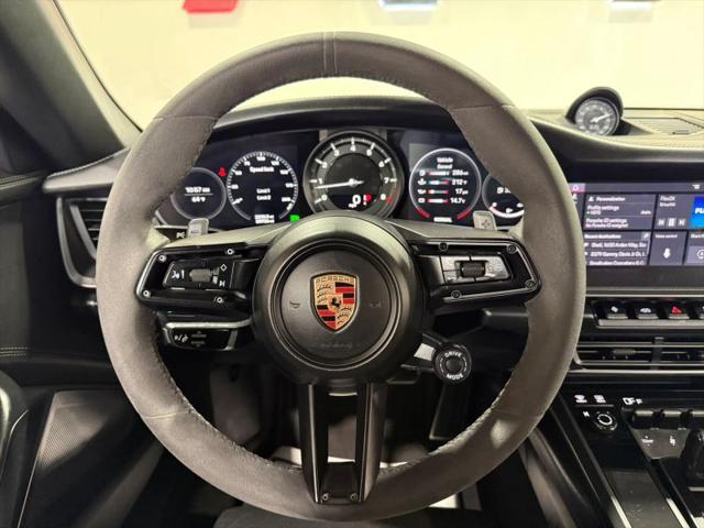 2020 Porsche 911 Carrera 4S Cabriolet