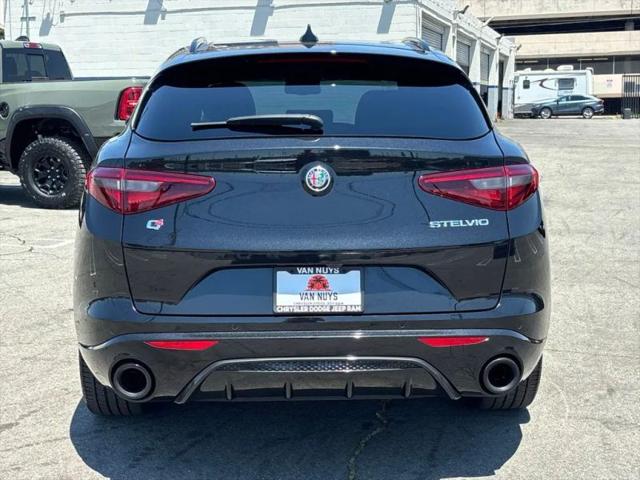 2023 Alfa Romeo Stelvio Veloce AWD