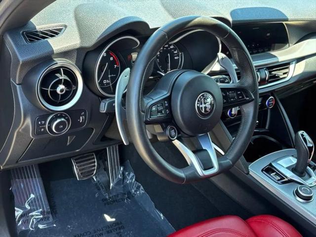 2023 Alfa Romeo Stelvio Veloce AWD