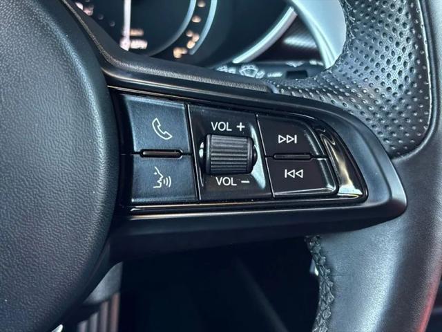 2023 Alfa Romeo Stelvio Veloce AWD