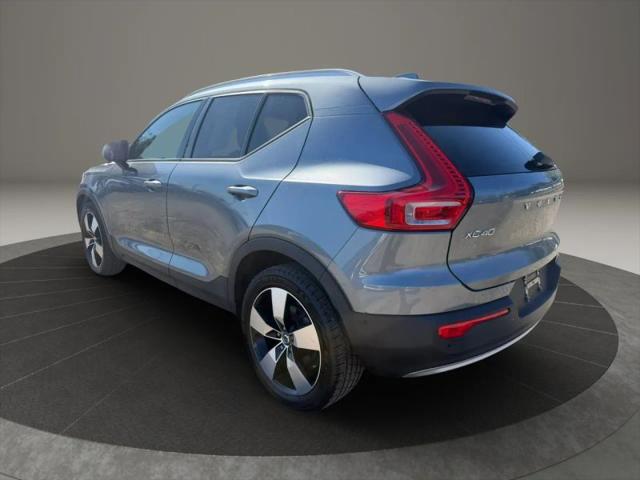 2019 Volvo XC40 T5 Momentum