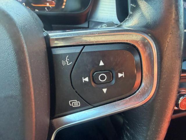 2019 Volvo XC40 T5 Momentum