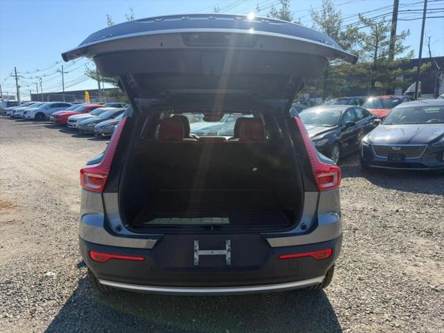 2019 Volvo XC40 T5 Momentum