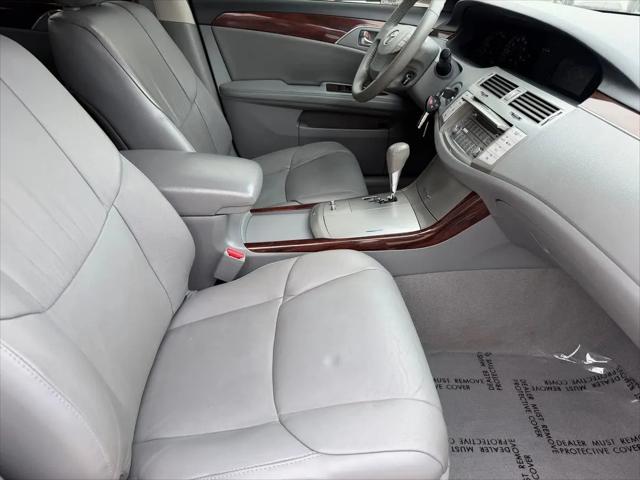 2008 Toyota Avalon XLS
