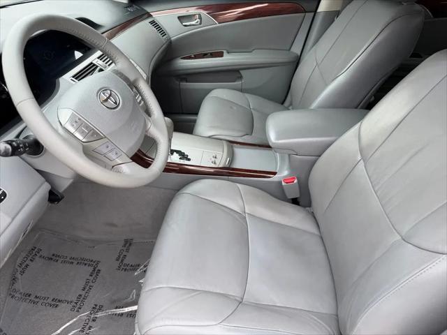 2008 Toyota Avalon XLS