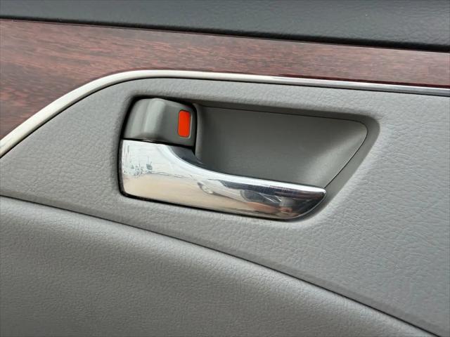 2008 Toyota Avalon XLS