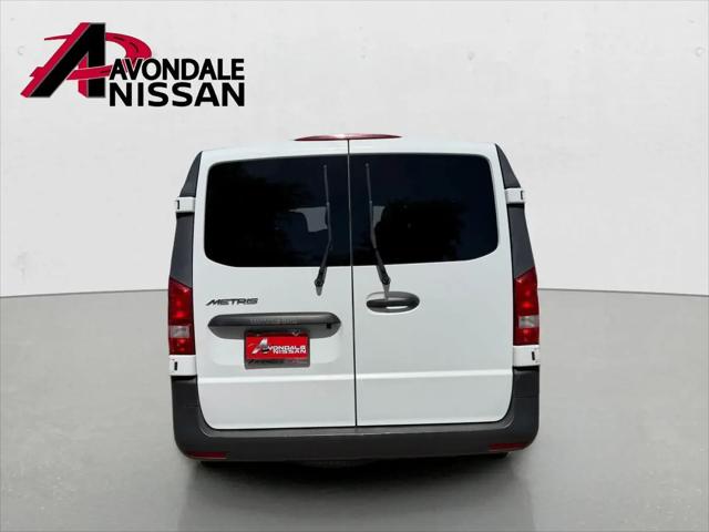 2016 Mercedes-Benz Metris Standard