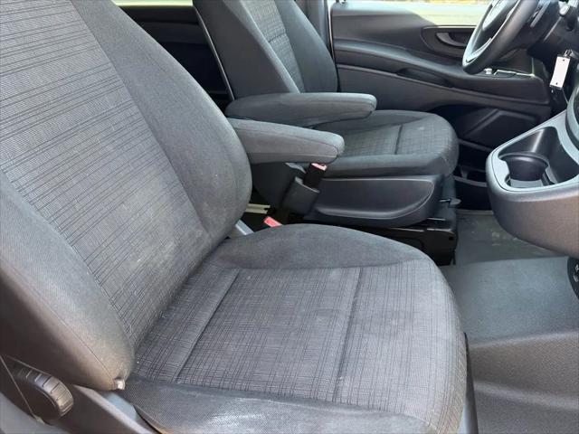 2016 Mercedes-Benz Metris Standard