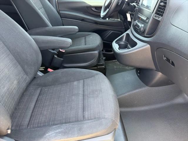 2016 Mercedes-Benz Metris Standard
