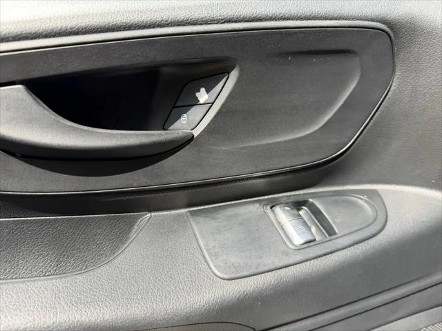 2016 Mercedes-Benz Metris Standard