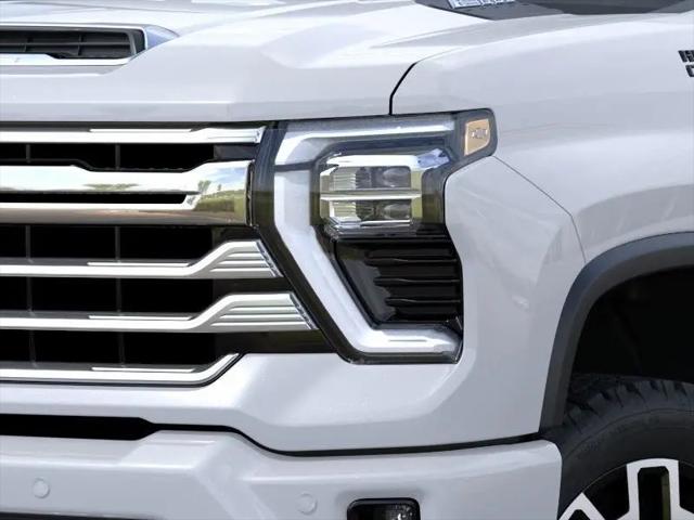 2026 Chevrolet Silverado 2500HD Crew Cab, Standard Bed, High Country, 4WD