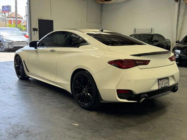 2020 INFINITI Q60 LUXE